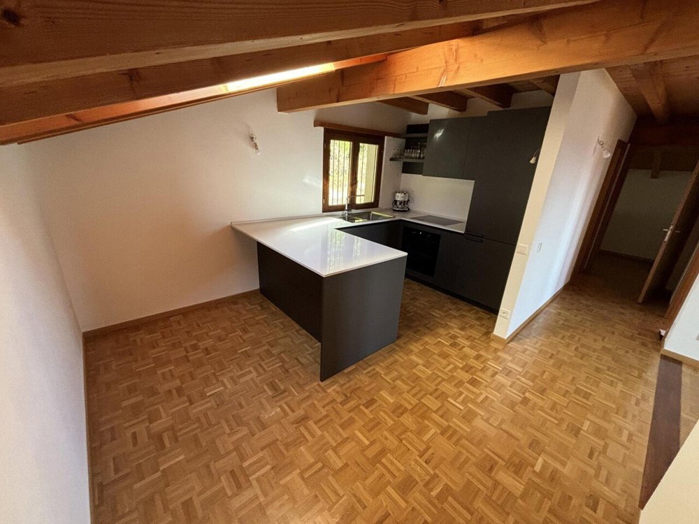 Casa di 6 locali in vendita a Locarno - immagine 1/13