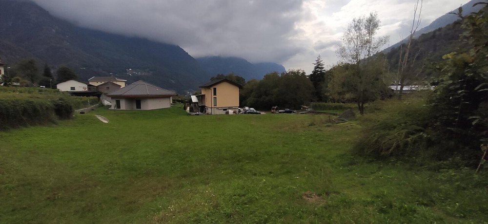 Terreno di null locali in vendita a Ludiano - immagine 1/12