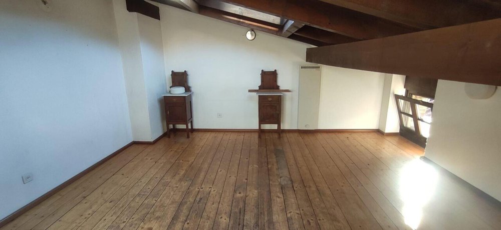 3 rooms House to buy in Miglieglia - image 1/13