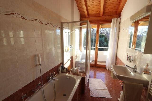 Casa di 4 locali in vendita a Astano - immagine 1/13