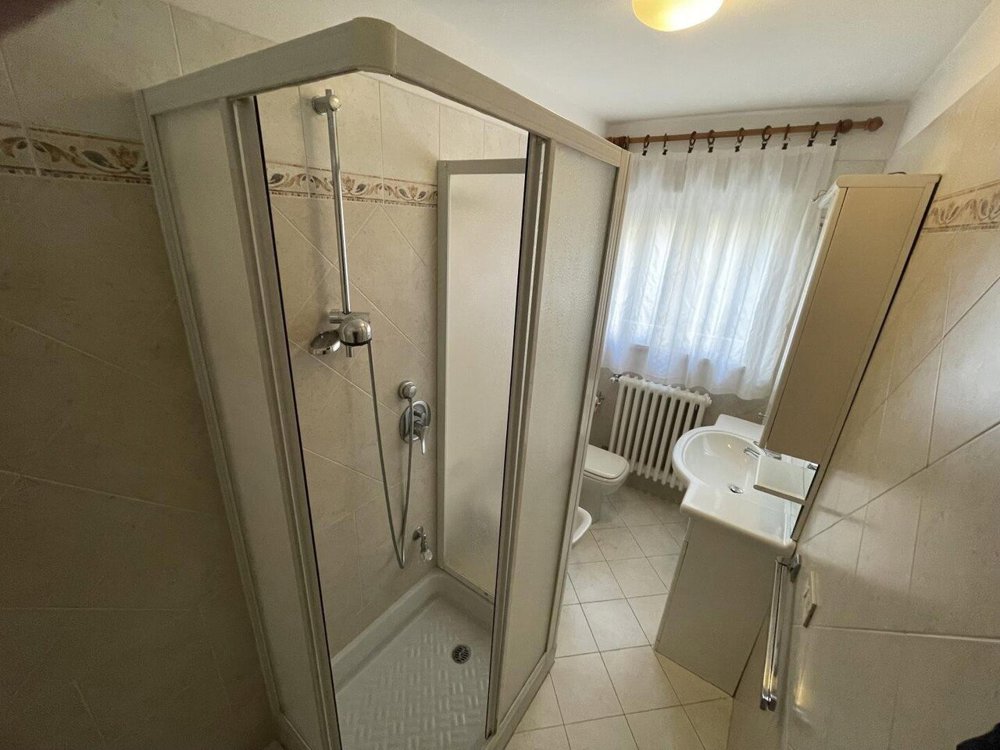 Casa di 6 locali in vendita a Pazzallo - immagine 1/13