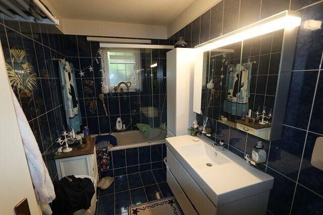 Casa di 5 locali in vendita a Curio - immagine 1/12