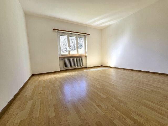 7 rooms House to buy in Colla - image 1/12