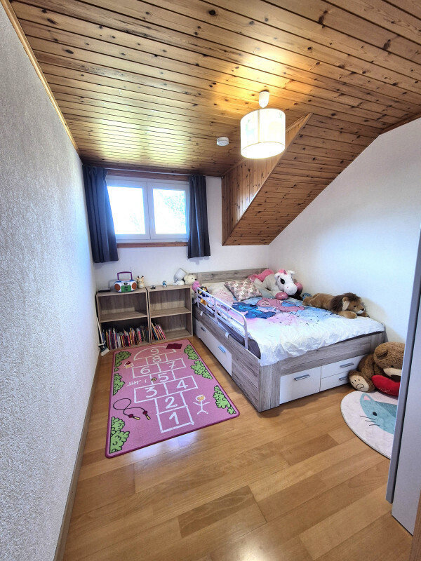 Maison 4 pièces à acheter à Ollon VD - image 1/12