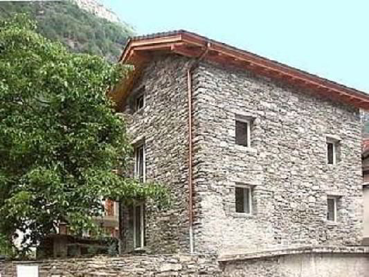 Casa di 4 locali in vendita a Riveo - immagine 1/4