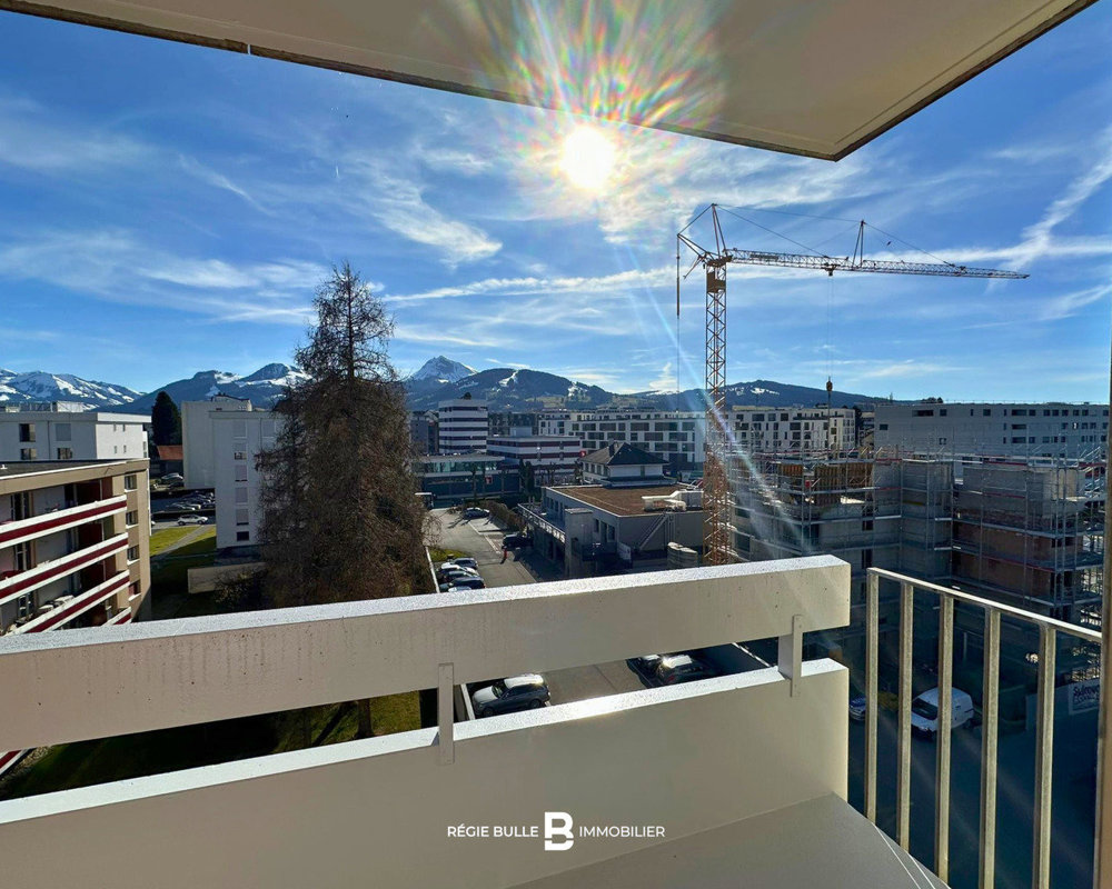 Appartamento di 4 locali in affitto a Bulle - immagine 1/12