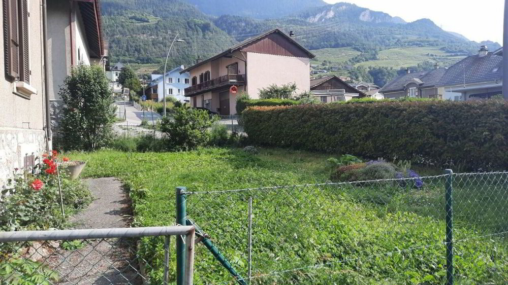 4 rooms House to buy in Saxon - image 1/13