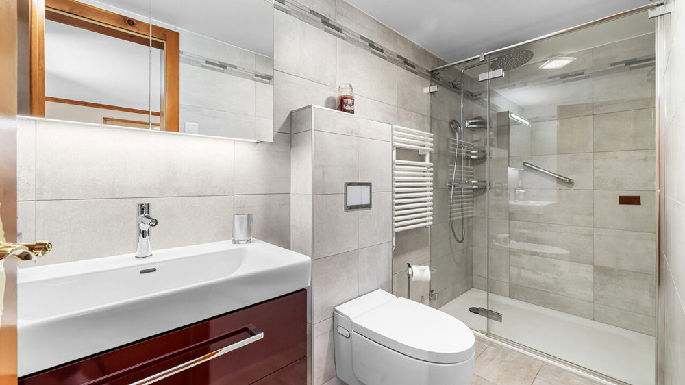Casa di 10 locali in vendita a Crans-Montana - immagine 1/13