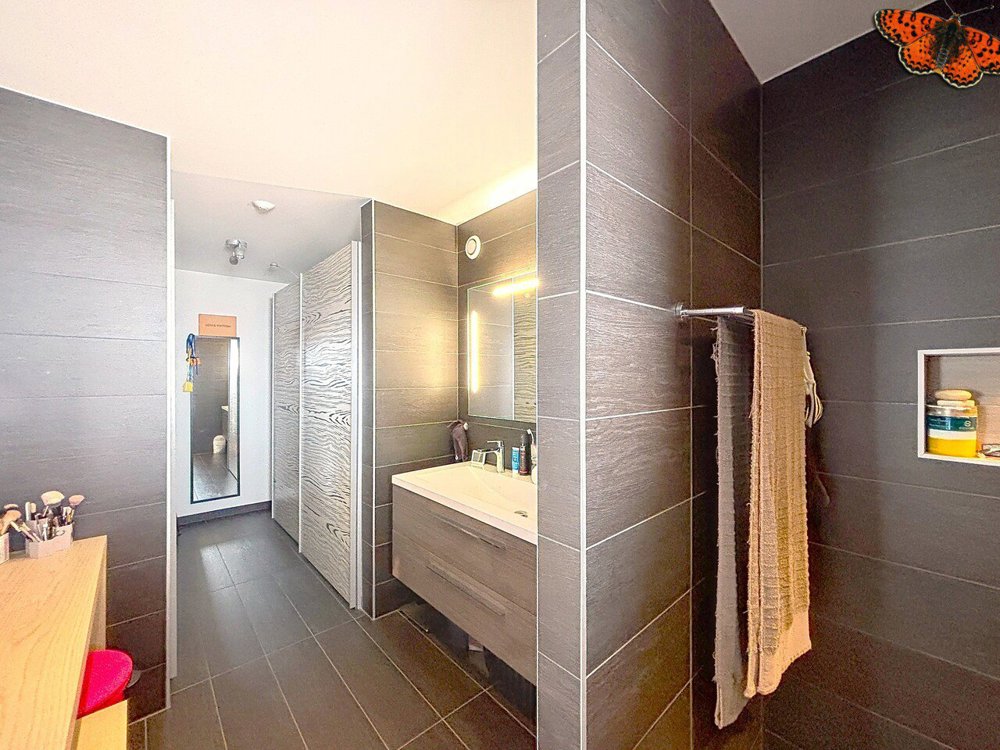 Casa di 5 locali in vendita a Marsens - immagine 1/13