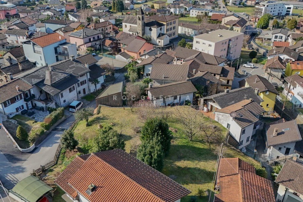 Terreno di null locali in vendita a S. Antonino - immagine 1/7