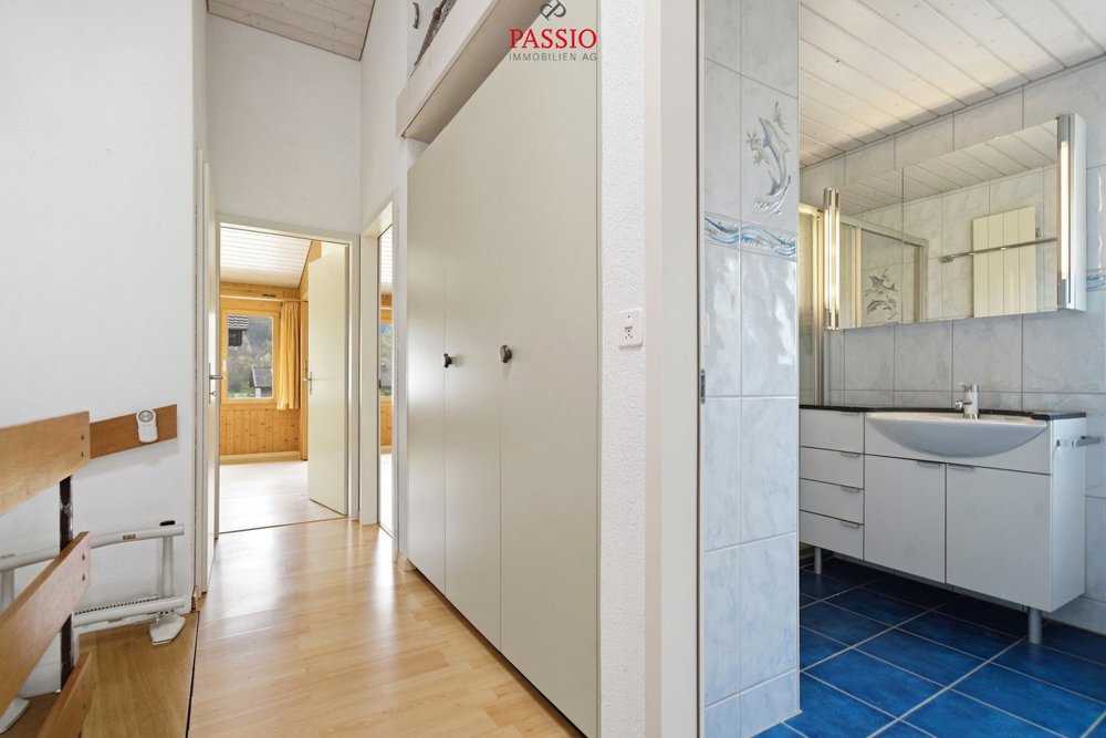 Casa di 4 locali in vendita a Köniz - immagine 1/13
