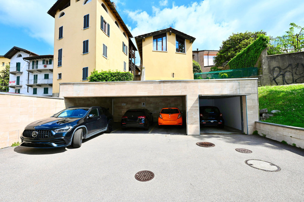 Ufficio & Commercio di null locali in vendita a Mendrisio - immagine 1/2