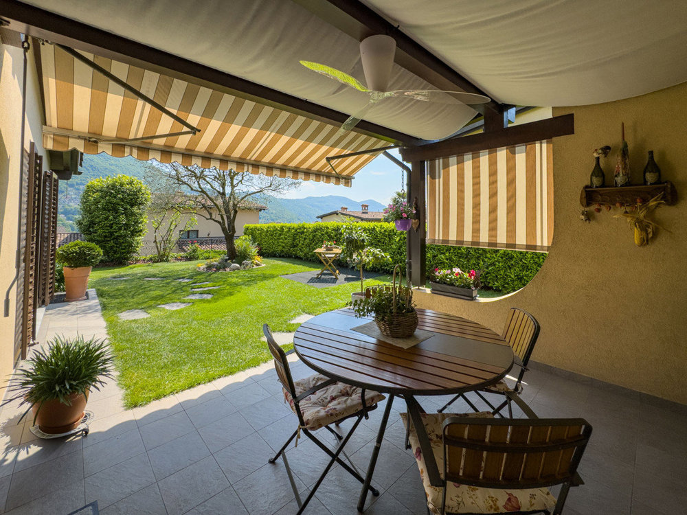 Casa di 5 locali in vendita a Gentilino - immagine 1/13