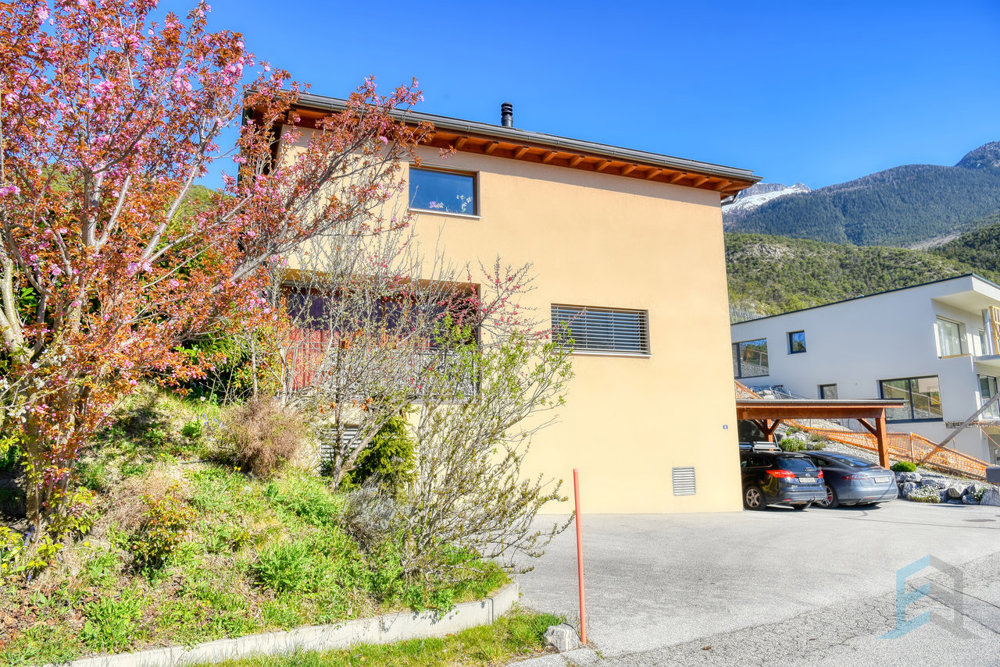 Casa di 4 locali in vendita a Miège - immagine 1/13