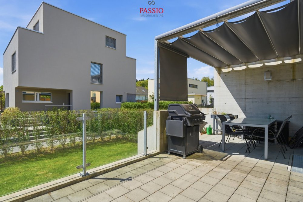 Casa di 6 locali in vendita a Laupen BE - immagine 1/13