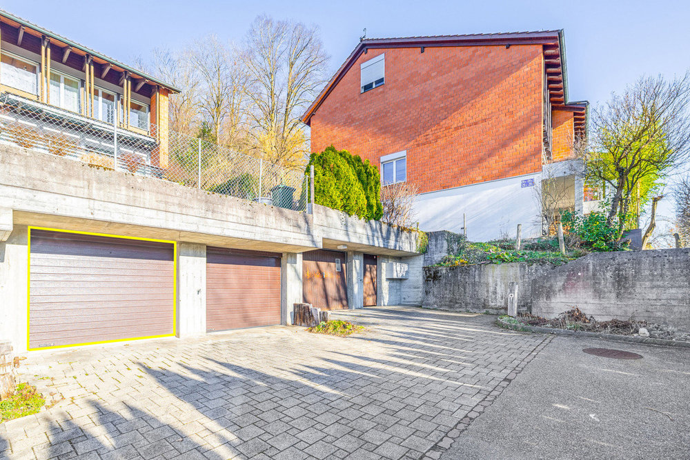 5 rooms House to buy in Winterthour - image 1/13