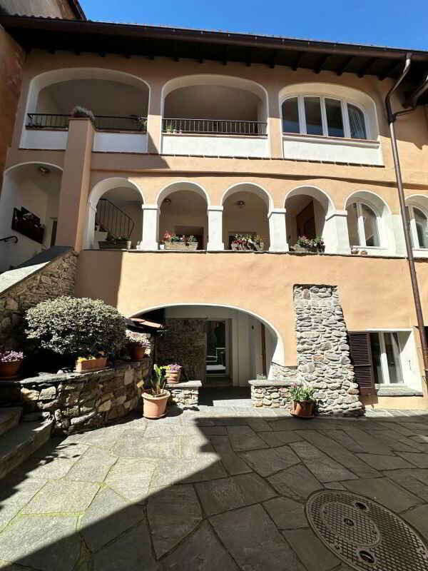 2 rooms Apartment for rent in Caslano - image 1/8