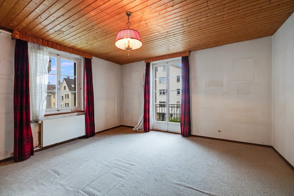 6 rooms House to buy in Allschwil - image 1/13