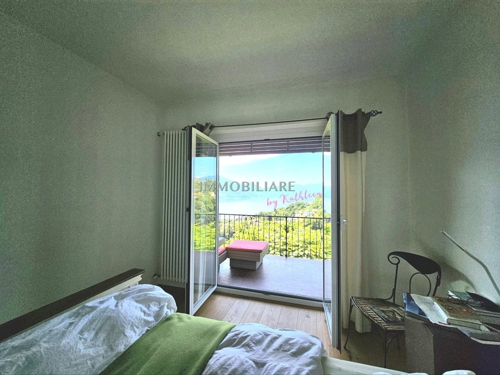 Casa di 5 locali in vendita a Gordola - immagine 1/13