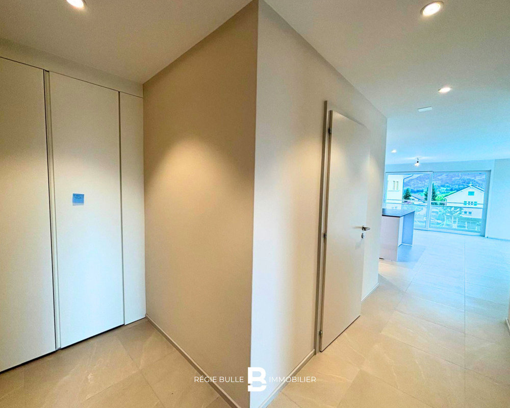 3 Zimmer Wohnung zu vermieten in Broc - Bild 1/9