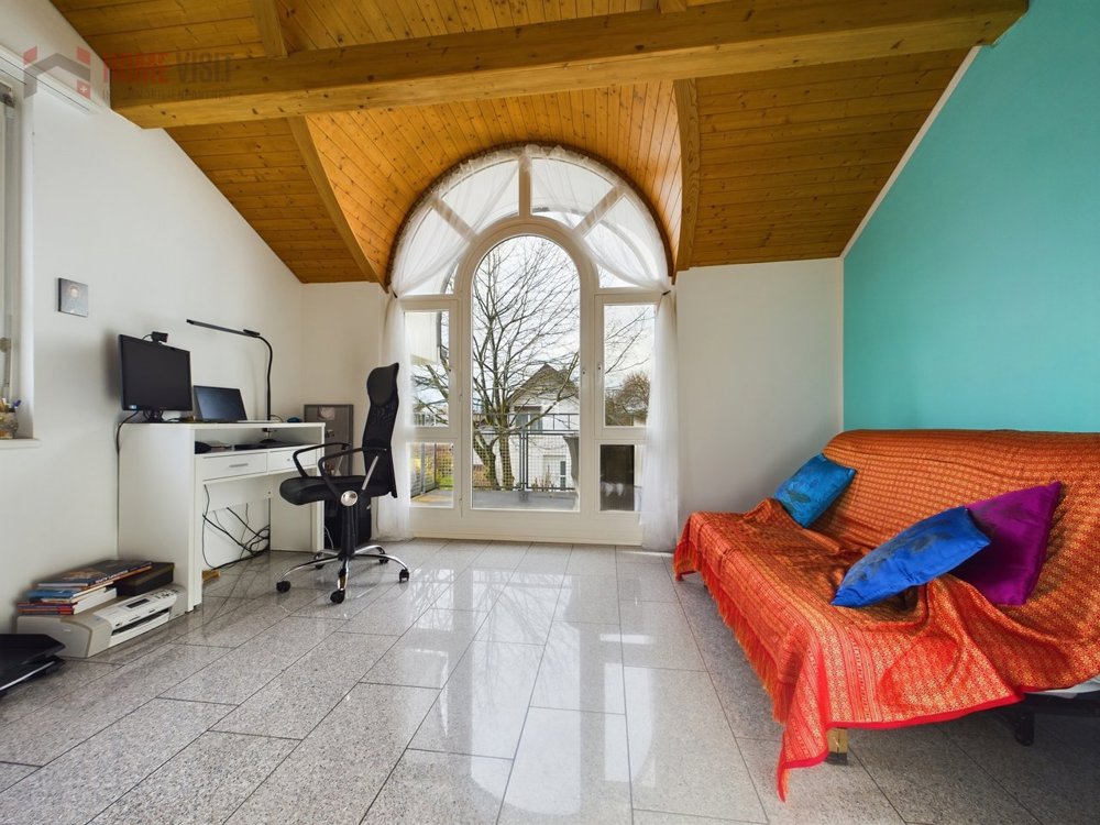 8 rooms House to buy in Opfikon - image 1/13