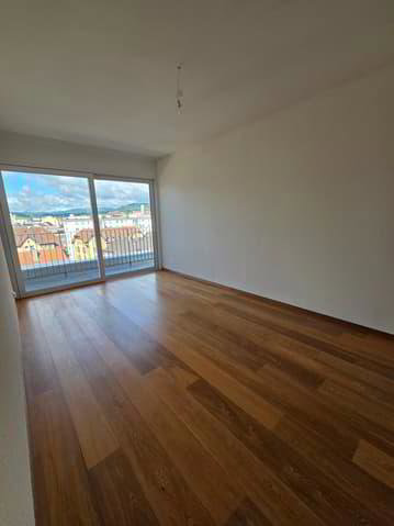 Appartement 5.5 pièces à louer à Delémont - image 1/13