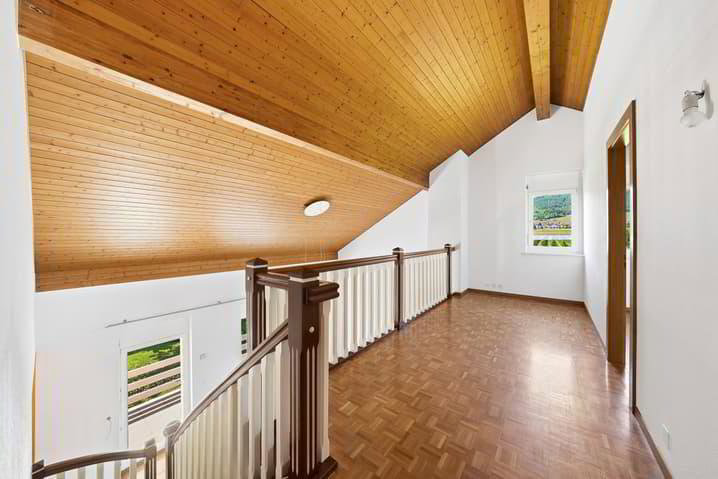 5.5 Zimmer Wohnung zum verkaufen in Bursinel - Bild 1/13