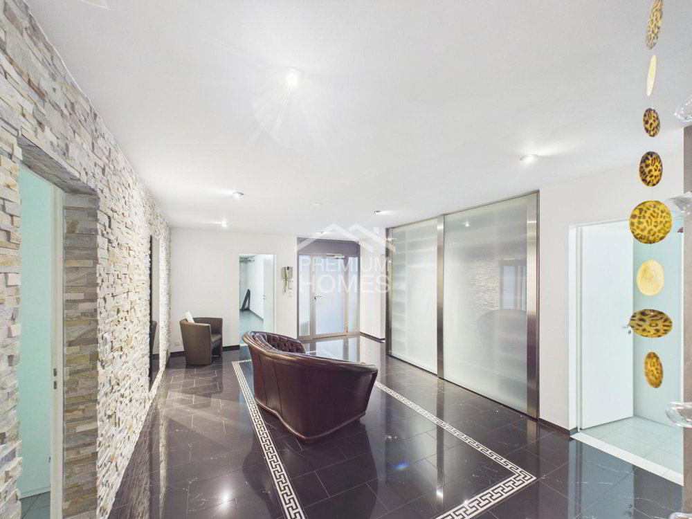 6 rooms House to buy in Ittigen - image 1/11