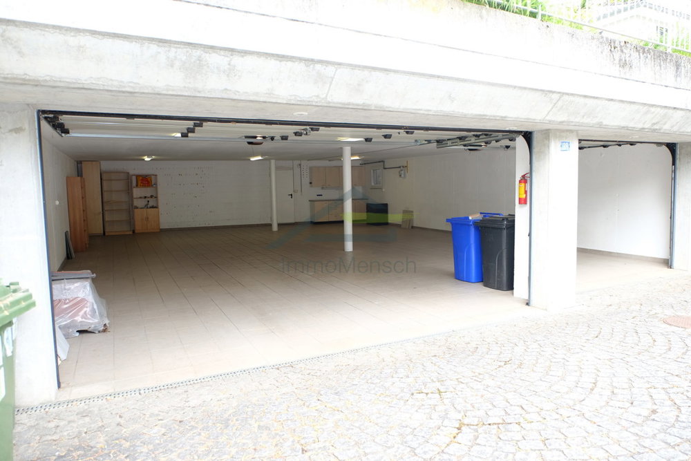 Casa di 7 locali in vendita a Bottmingen - immagine 1/10