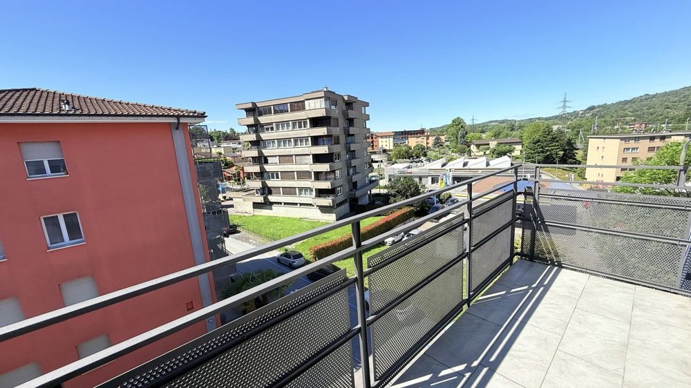 4 Zimmer Wohnung zu vermieten in Mendrisio - Bild 1/11