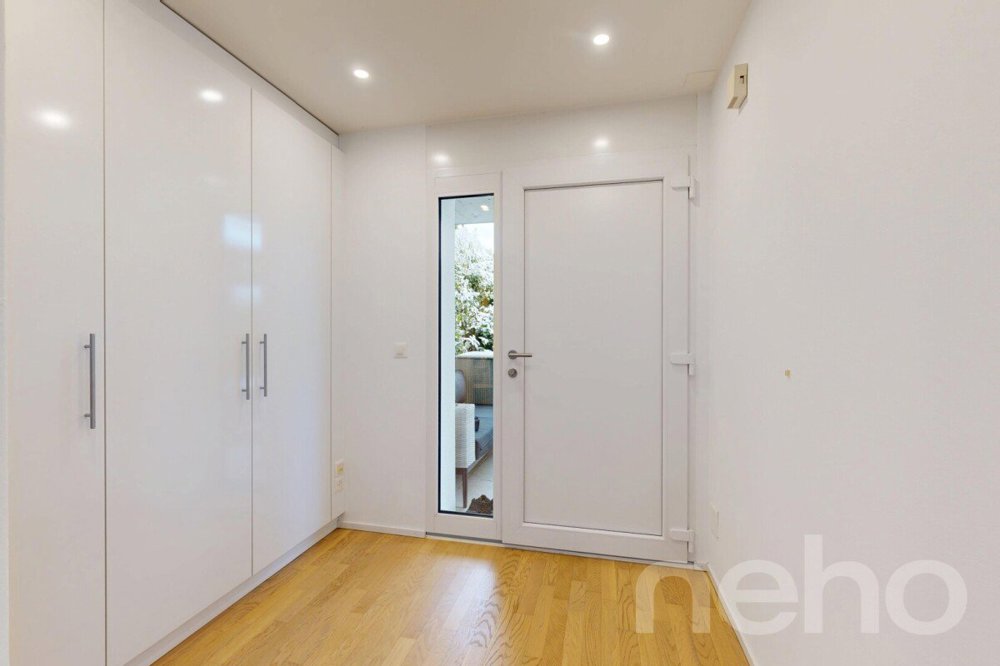 Casa di 5.5 locali in vendita a Neyruz FR - immagine 1/12