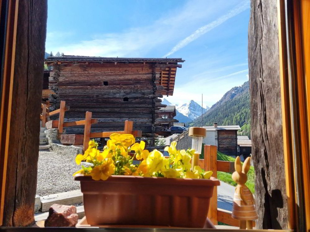 Maison 5 pièces à acheter à Ayer - image 1/13