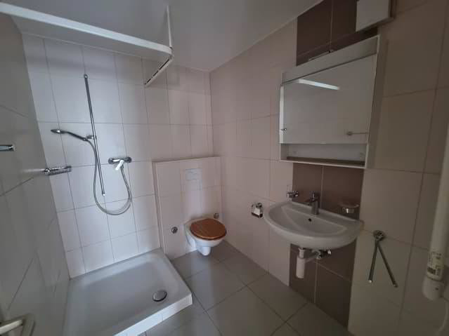 Appartamento di 2 locali in affitto a Boudry - immagine 1/5