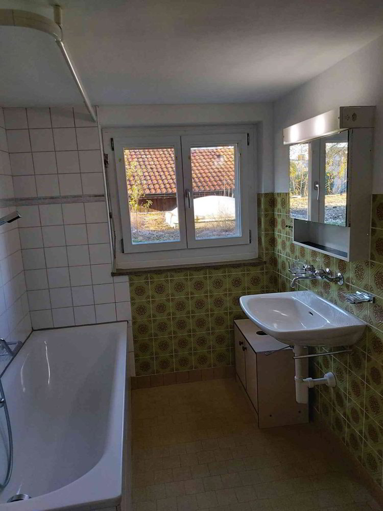 Appartement 3 pièces à louer à Murgenthal - image 1/8