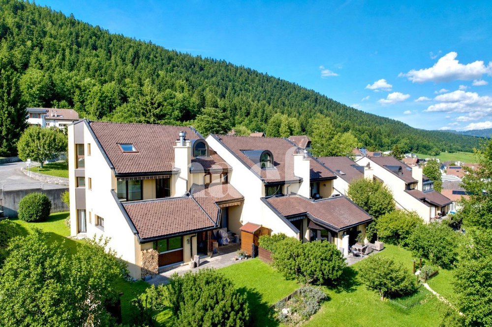 5 Zimmer Wohnung zum verkaufen in Cernier - Bild 1/12