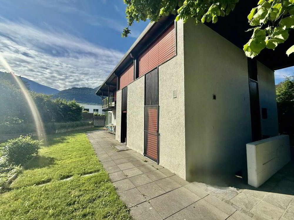 4 rooms House to buy in Sierre - image 1/8