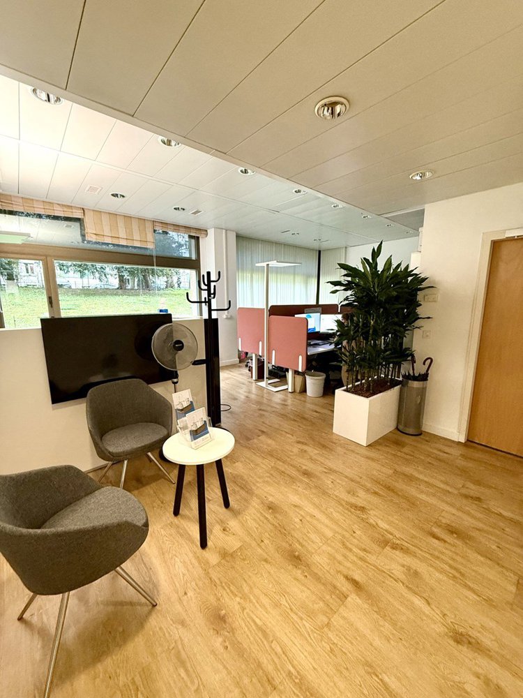 7 Zimmer Büro zum verkaufen in Ginevra - Bild 1/4