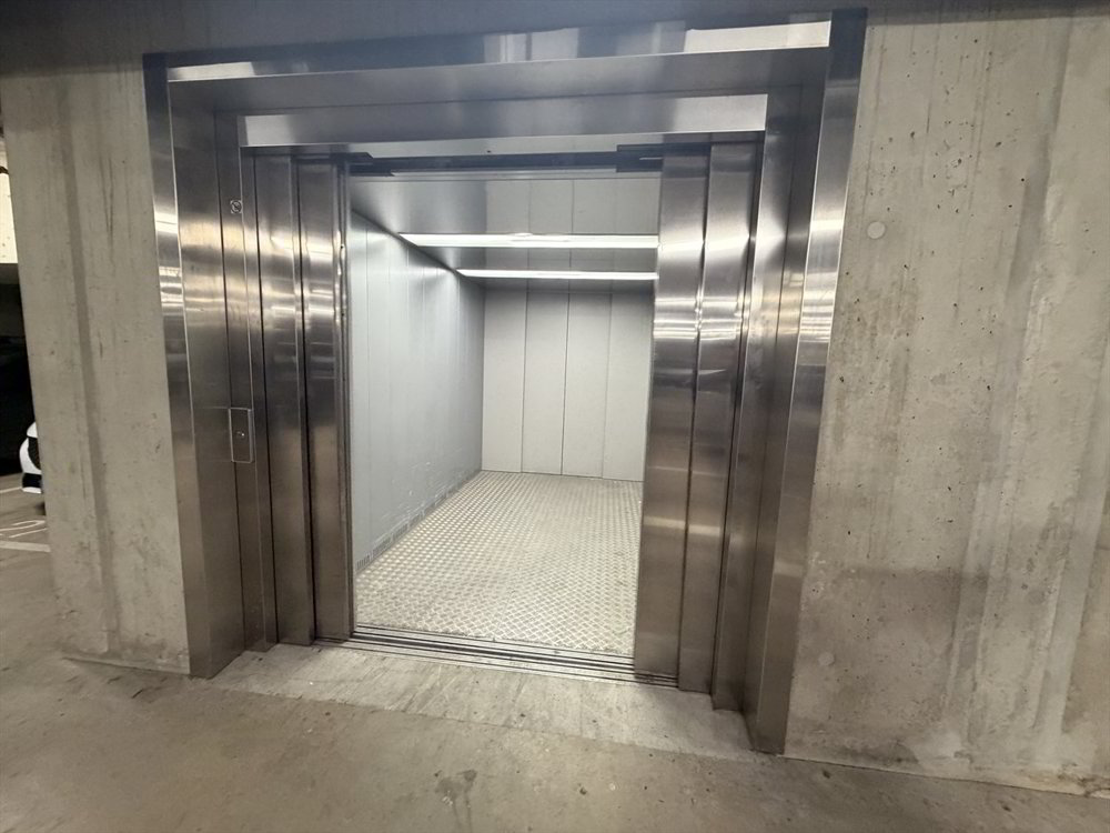 7 Zimmer Büro zum verkaufen in Thônex - Bild 1/9