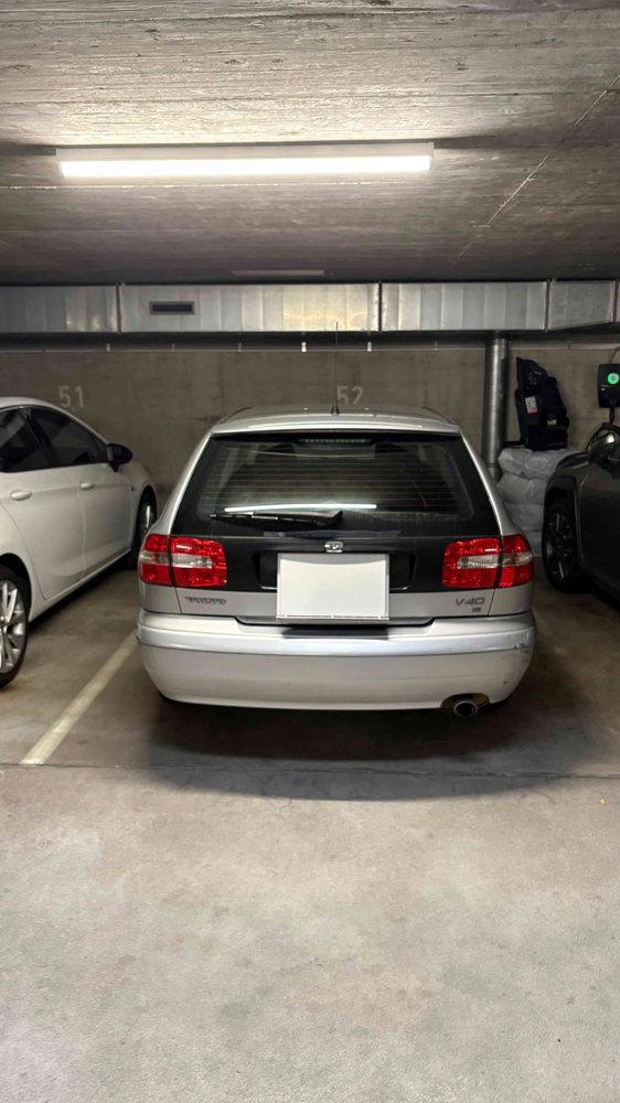 null rooms Car park, garage for rent in Zoug - image 1/1