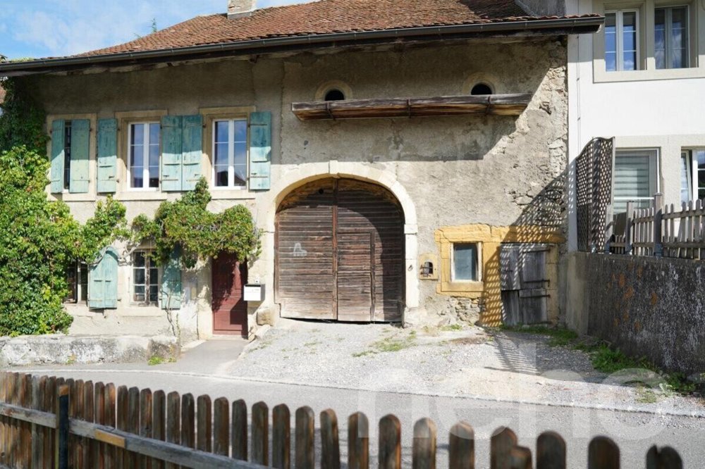 Maison 5.5 pièces à acheter à Sullens - image 1/12