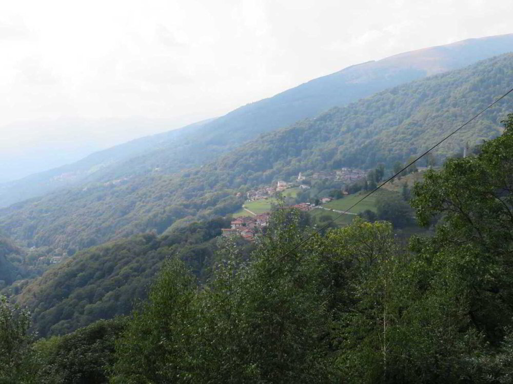 3 rooms House to buy in Bogno - image 1/6