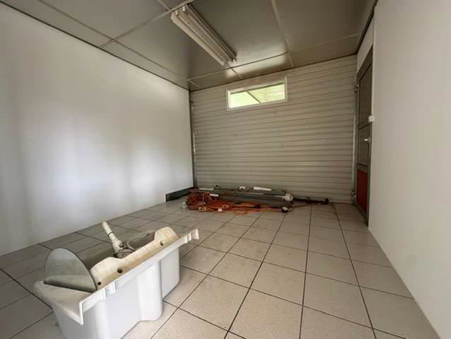 null rooms Office & Commercial for rent in Pruntrut - image 1/4