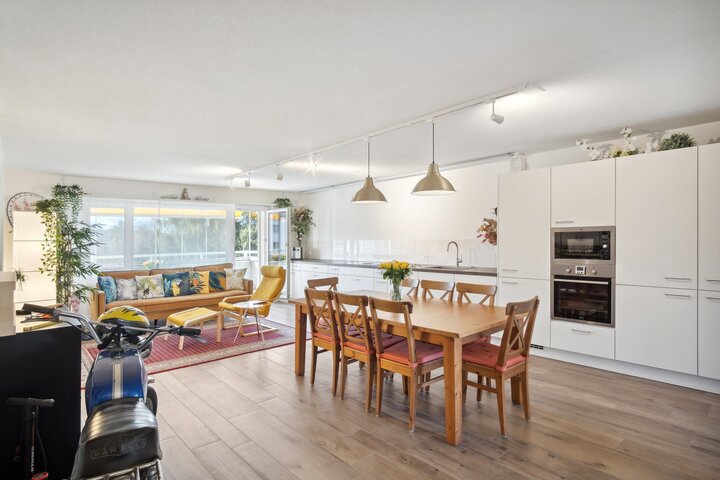 WOHNEN IM TRENDVIERTEL MIT BALKON, LIFT UND ÖV-NÄHE