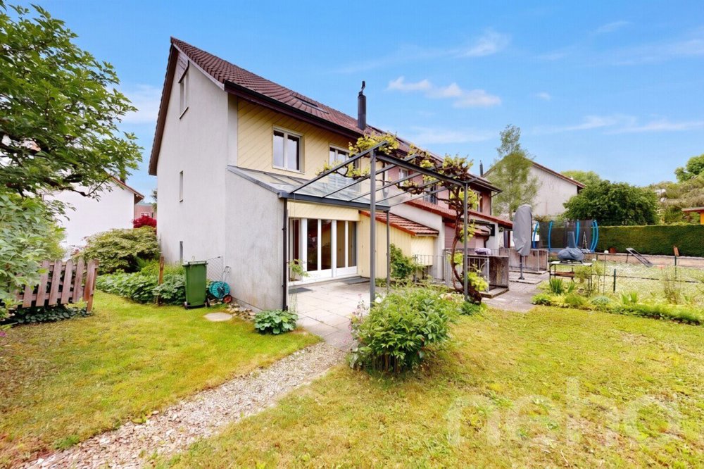 Maison 5.5 pièces à acheter à Bubendorf - image 1/12
