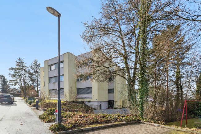 null Zimmer Parkplatz, Garage zu vermieten in Uitikon Waldegg - Bild 1/1