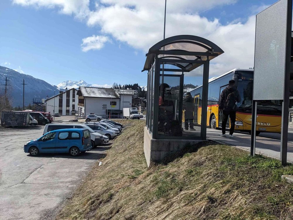2 Zimmer Wohnung zu vermieten in Laax GR - Bild 1/4