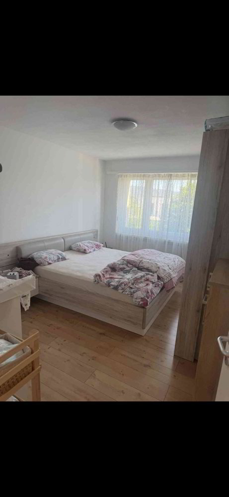 Appartamento di 2.5 locali in affitto a Spreitenbach - immagine 1/8