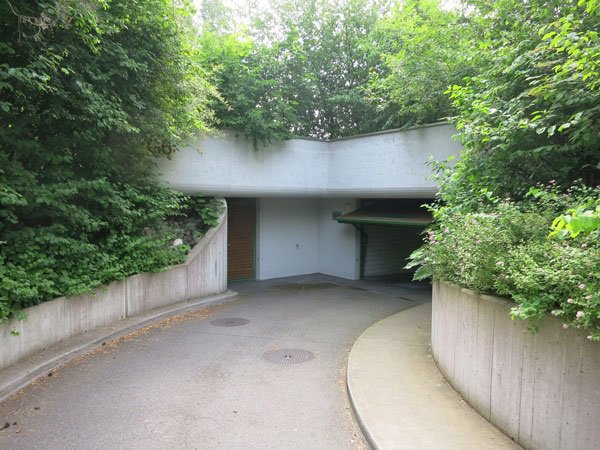 Parking, garage null pièces à louer à Greifensee - image 1/2
