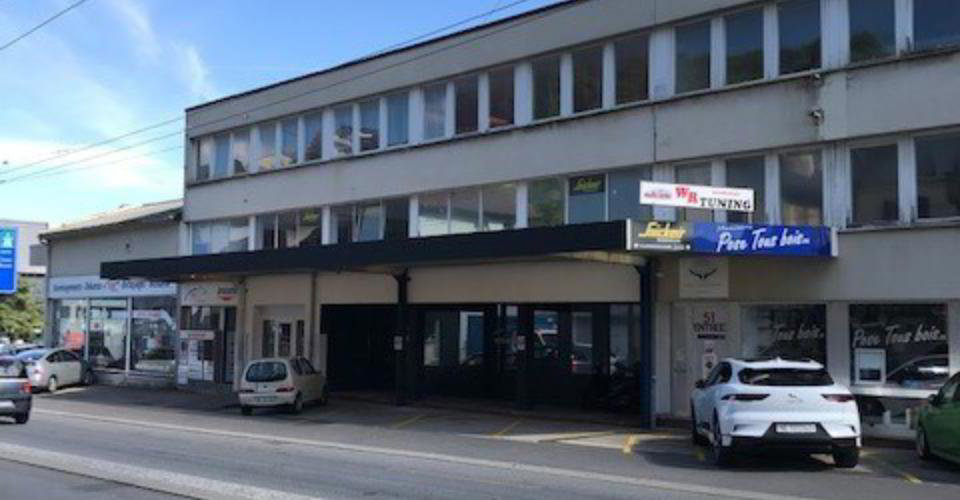 Bureau & Commerce null pièces à louer à Neuchâtel - image 1/6
