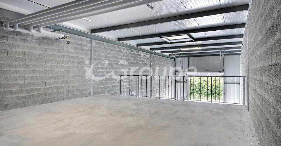 Ufficio & Commercio di null locali in affitto a Saxon - immagine 1/11